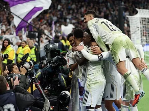 Mbappe "chuộc tội" ở phút 90+10 giúp Real hạ Rayo Vallecano