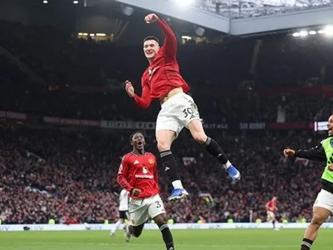 Chuyên gia Sky Sports ca ngợi bản lĩnh của MU