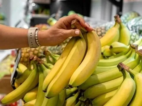 Ra chợ mua chuối đừng tham nải chín vàng: Người "sành" chỉ cần nhìn 1 chỗ