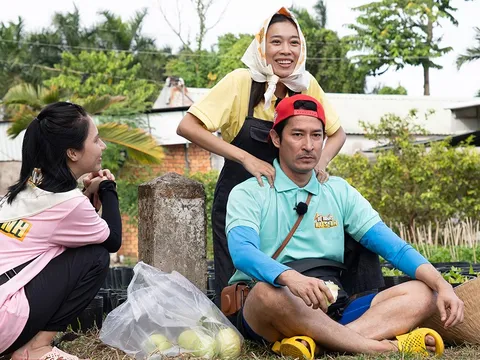 Phất lên nhờ bán ổi, “đại gia” Huy Khánh vung tay thuê Nguyên Thảo đấm lưng