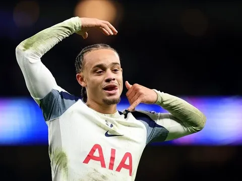 Xavi Simons chứng minh đẳng cấp khác biệt trước Man City