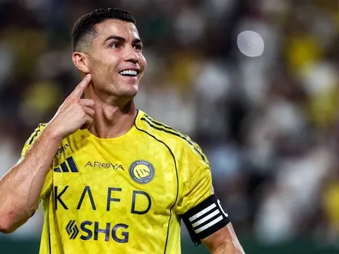 MU thờ ơ với tin đồn tái hợp Ronaldo lần 3