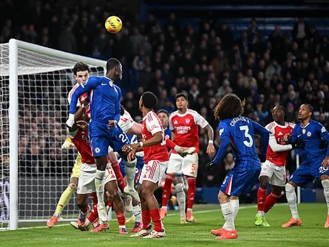 Chelsea có điểm tựa lịch sử để lật kèo Arsenal