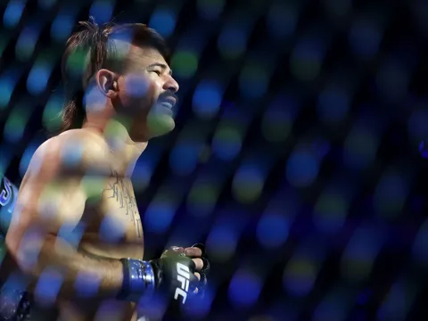 Diego Lopes cập nhật chấn thương: May mắn không phẫu thuật sau trận thua tâm phục khẩu phục trước Volkanovski