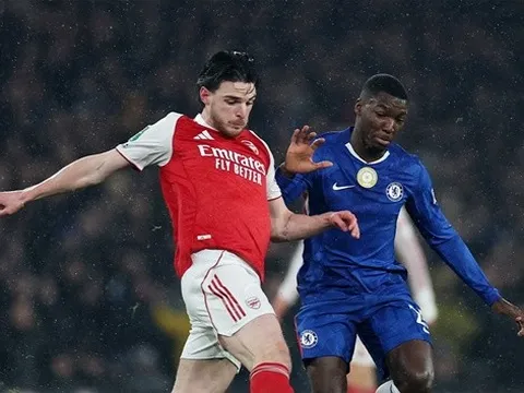 Rice xóa nhòa 90 phút kém duyên bằng khoảnh khắc thiên tài