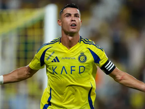 Ronaldo đình công, lộ phí 50 triệu euro rời Al Nassr