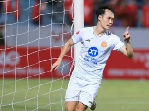 Văn Toàn trở lại trước đại chiến Malaysia