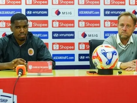 HLV Polking cảnh báo cầu thủ CAHN sau trận thắng