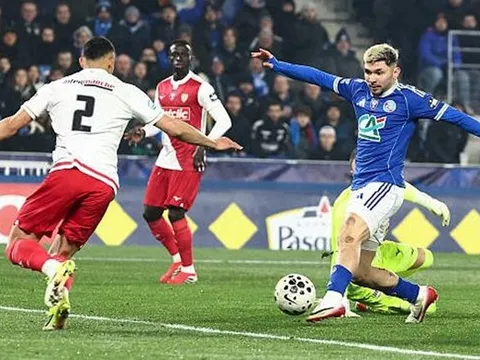 Strasbourg loại Monaco nhờ cú đúp của Enciso