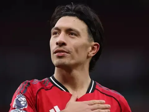 Đẳng cấp của Lisandro Martinez thay đổi vận mệnh MU