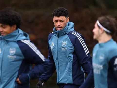 Here we go! Oxlade-Chamberlain chốt hợp đồng ngắn hạn với Celtic