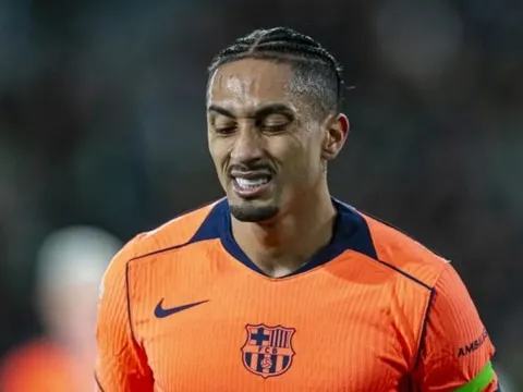 Raphinha bỏ tập, lỡ trận gặp Mallorca