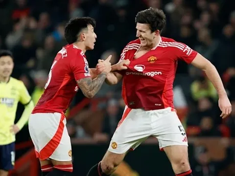 Công thức Martinez và Maguire giúp MU đấu Tottenham