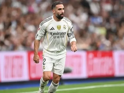 Carvajal chờ Real Madrid gia hạn hợp đồng