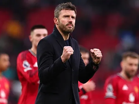 Sự tỉnh táo của Carrick giúp MU sẵn sàng đại chiến Tottenham