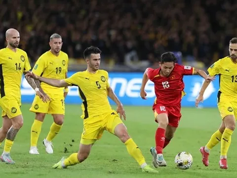 Bảy cầu thủ nhập tịch Malaysia đứng trước nguy cơ bị tước hộ chiếu