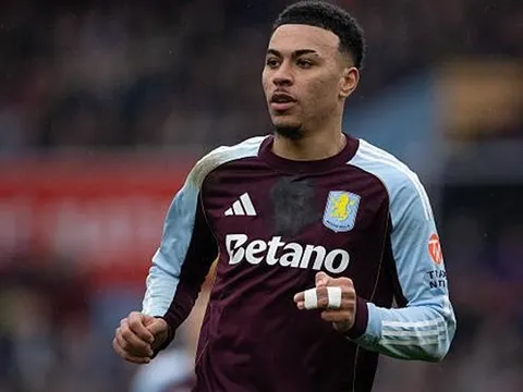 Tin đồn chuyển nhượng tối 7/2: MU chi đậm vì Rogers; Barca quan tâm Martinelli