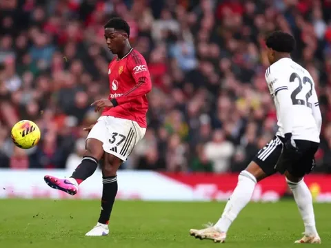 MU tăng lương gấp 4 lần trói chân Kobbie Mainoo