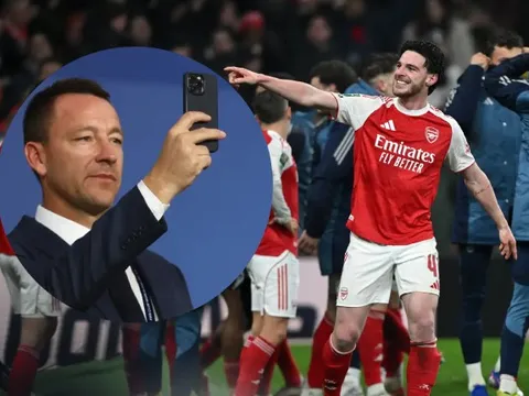 Terry chê Arsenal ăn mừng thái quá ở Carabao Cup