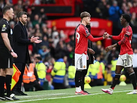 Di sản Carrington tiếp nối trong chiến thắng của MU