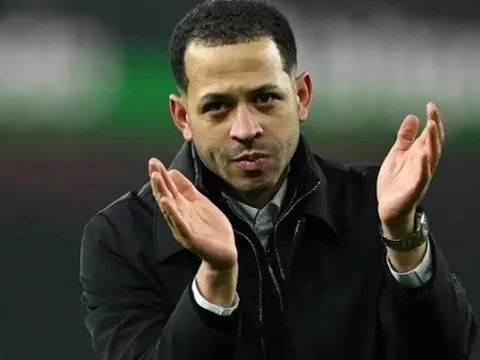 Rosenior thừa nhận Chelsea sa sút trong hiệp hai