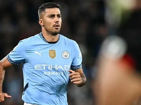 Tin đồn chuyển nhượng sáng 8/2: Real Madrid áp sát Rodri; Barca mua đứt Rashford