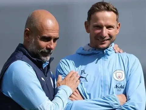 Pep ca ngợi cánh tay phải một thời của Klopp