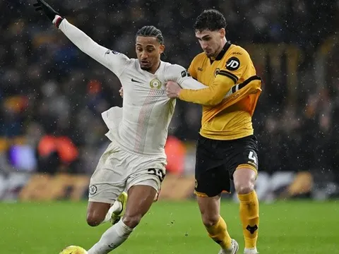 Joao Pedro tái hiện hình bóng Diego Costa