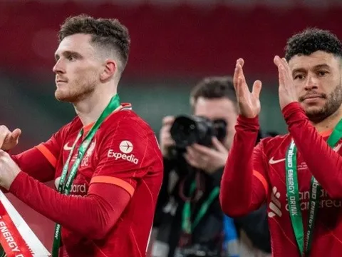 Robertson phấn khích khi Oxlade-Chamberlain gia nhập Celtic