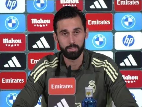 Arbeloa nhắc khéo Rodrygo, bức xúc vụ Negreira