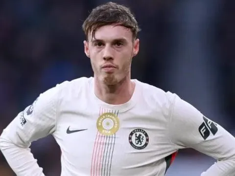 Cole Palmer bác tin đồn bỏ Chelsea về Manchester