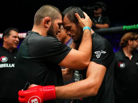Usman Nurmagomedov tiết lộ sự thật về Khabib: 'Anh ấy đang cố giết chúng tôi trong phòng tập'