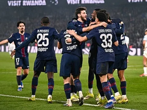 Dembele lập cú đúp, PSG đại thắng Marseille để đòi lại ngôi đầu Ligue 1