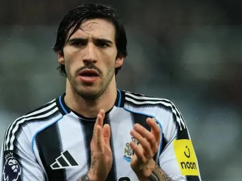 Man Utd coi Sandro Tonali là mục tiêu số 1 thay thế Casemiro