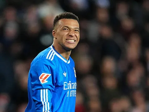 Arbeloa tin Mbappe đủ sức vượt qua Ronaldo