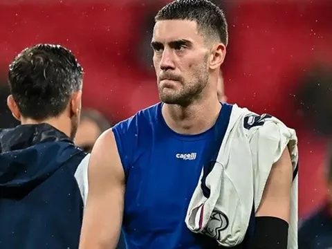 Bayern Munich tăng tốc chiêu mộ Dusan Vlahovic