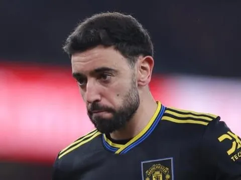 Lộ điều khoản khiến MU dễ mất Bruno Fernandes hè 2026