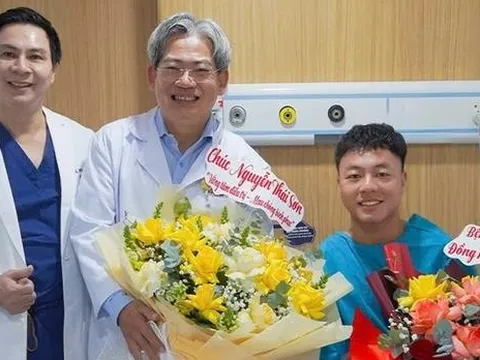 Thái Sơn báo tin vui sau ca phẫu thuật chấn thương