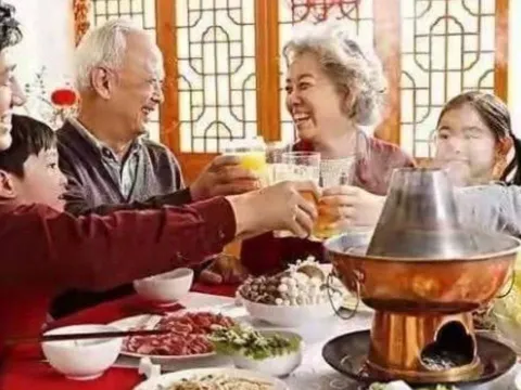 4 nỗi sợ lớn nhất của người trẻ mỗi dịp về nhà đón Tết Nguyên đán