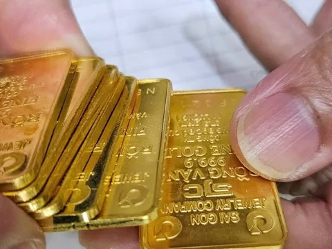 Giá vàng hôm nay 9/2: Vàng SJC, vàng nhẫn tăng mạnh, chuyên gia dự báo vượt 180 triệu đồng/lượng