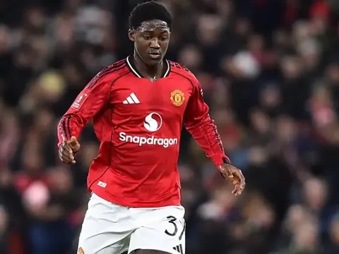 Carrick đã chứng minh Amorim hoàn toàn sai lầm về Mainoo