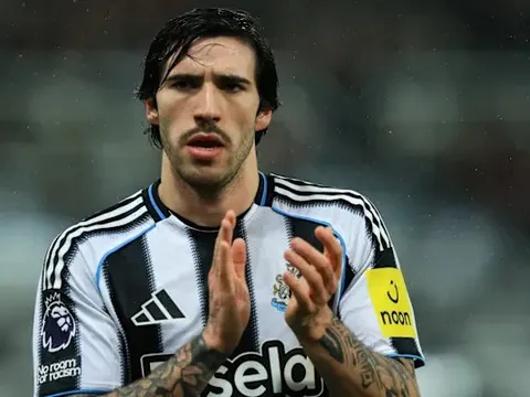 Romano xác nhận Tonali không phải mục tiêu duy nhất của MU