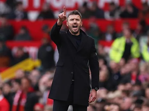 Cách Carrick giúp MU phá dớp tại London Stadium