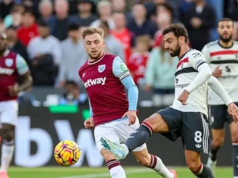 Michael Carrick săn trận thắng thứ 5 trong ngày về mái nhà xưa