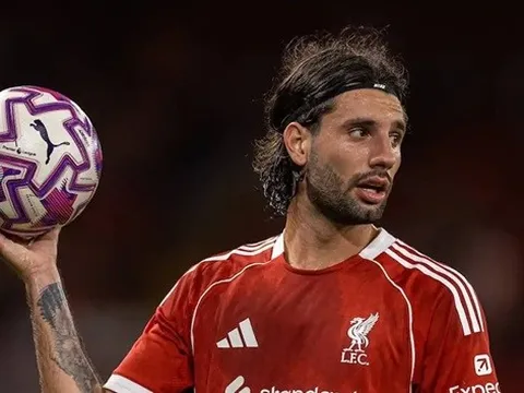 Real Madrid tính đổi Camavinga lấy Szoboszlai