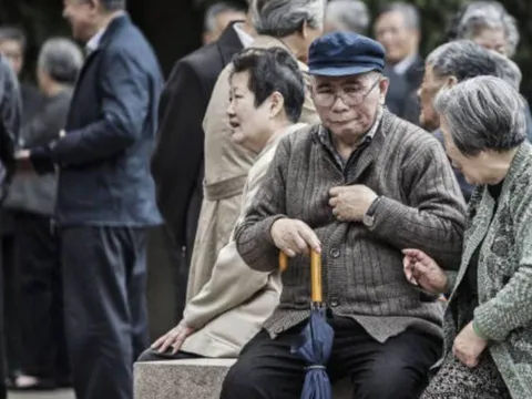 Hối hận cũng muộn: Về già muốn được an yên dù thân thiết đến đậu cũng nên tránh gặp 3 kiểu người này