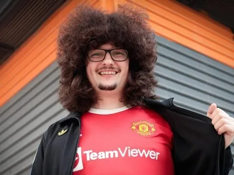 Fan MU hủy lịch cắt tóc vì trận hòa West Ham
