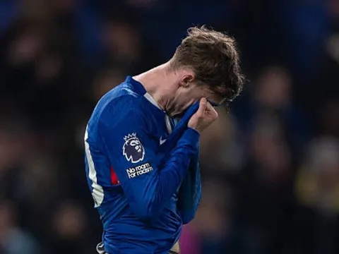 Palmer thất thần vì bỏ lỡ bàn thắng mười mươi ở phút bù giờ