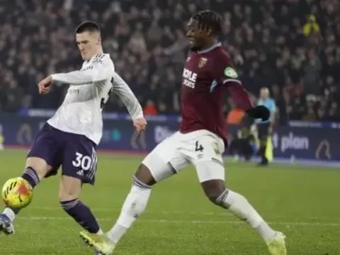 Khối bê tông của West Ham phơi bày điểm yếu chí mạng của MU