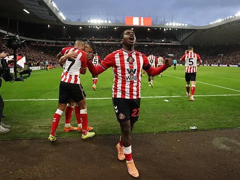 Liverpool tìm lời giải tuyến giữa ở trận gặp Sunderland